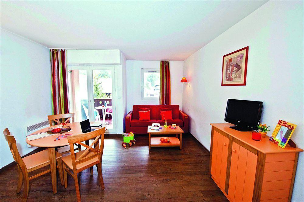 Residence Pierre & Vacances Le Chamois Blanc Chamonix ภายนอก รูปภาพ